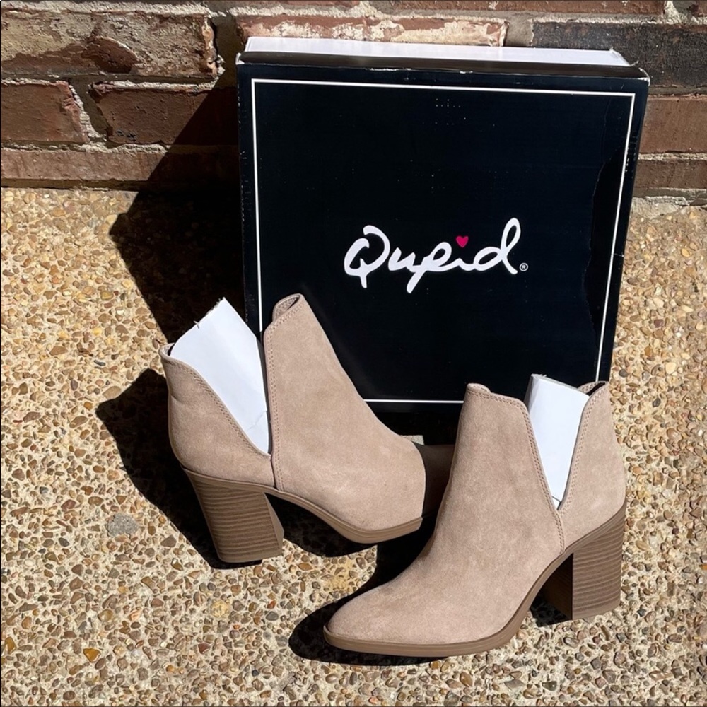 💕Booties💕